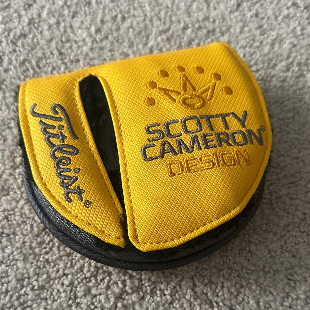Scotty Cameron Yellow and Black Putter Cover